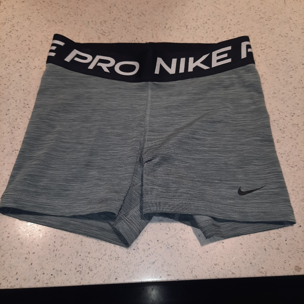 Nike pro combat short SUPER AWESOME!!!
